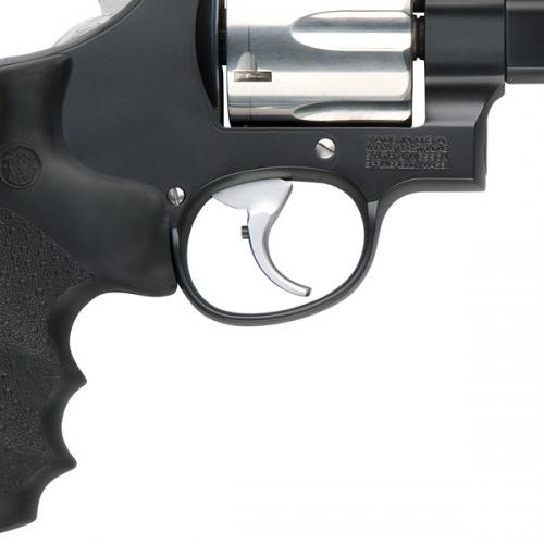 Revolver Smith & Wesson, modelo 629 Hunter, calibre .44Mag, capacidad 6Rd