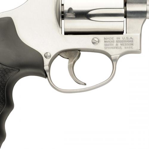 Revolver Smith & Wesson modelo 60, cañón 2,125'', calibre .357Mag, capacidad 5Rd.