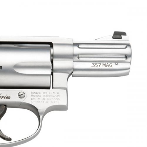 Revolver Smith & Wesson, modelo 640 Performance Center, cañón 2,125'', calibre .357 Magnum, capacidad 5Rd.