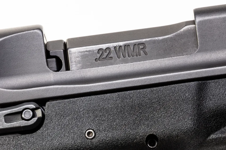 Pistola Smith & Wesson, modelo M&P 22 Magnum, calibre .22 Magnum, capacidad 30Rd.