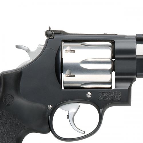Revolver Smith & Wesson, modelo 629 Hunter, calibre .44Mag, capacidad 6Rd
